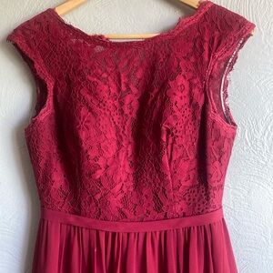🌹Azazie Dress in Burgundy